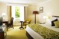 Marriott Tudor Park Hotel bedroom
